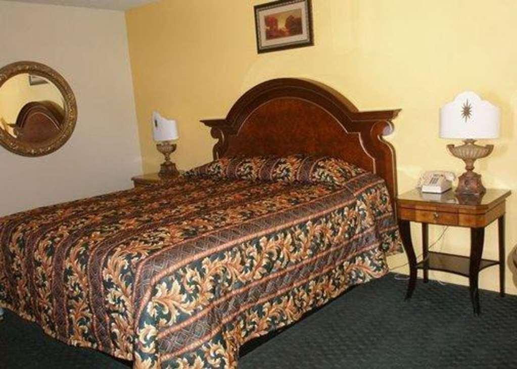 Beyond Stay Hotel Victorville Downtown Szoba fotó