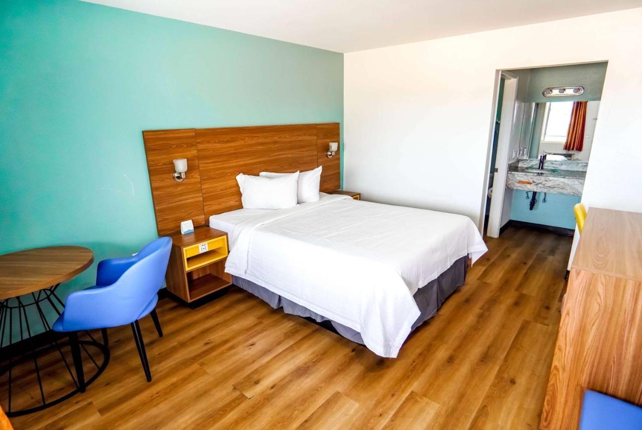 Beyond Stay Hotel Victorville Downtown Kültér fotó